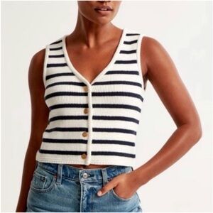 BNWT Abercrombie & Fitch Mara Navy and White Striped Knit top